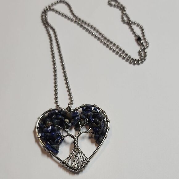 Silver Heart Tree Pendant Necklace - Picture 2 of 2